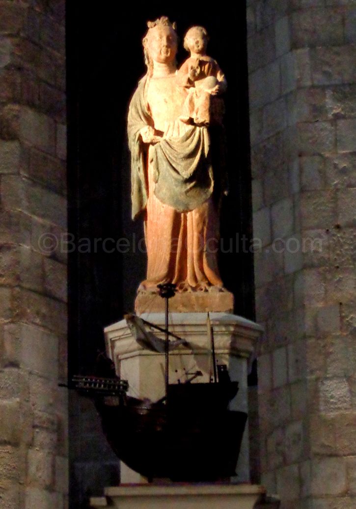Virgin Mary in the Santa María del Mar church (inside) - Barcelona